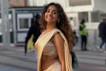 சான்வே மேக்னா சேலையில் அழகிய போட்டோஷூட்