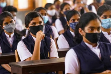 ஆபத்தான கட்டத்தில் நாடு - மூடிய அறைக்குள் மாணவர்களுக்கு சிக்கல்