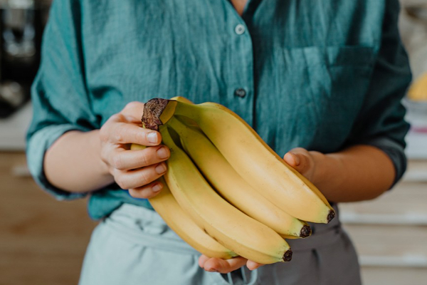 இந்த உணவுகளை  இரவு நேரத்துல சாப்பிடாதீங்க; ஏன் தெரியுமா? | Do Not Eat These Foods At Night