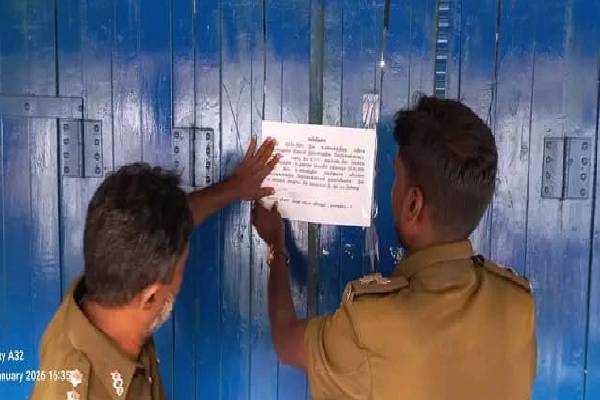 தமிழர் பகுதியில திடீர் சுகாதாரப் பரிசோதனை ; வர்த்தக நிலையங்களுக்கு எதிராக நடவடிக்கை | Sudden Health Check In Tamil Area Action Against