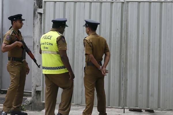 மூன்று பிள்ளைகளின் தந்தையொருவர் வெட்டிப்படுகொலை | Srilanka Crime Case One Death