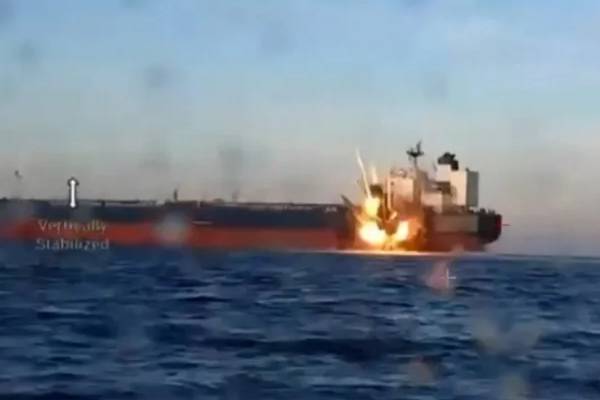 ரஷ்ய எண்ணெய் கப்பல்கள் மீது தாக்குதல்... உக்ரைனை மறைமுகமாக எச்சரித்த துருக்கி ஜனாதிபதி | Black Sea Attacks Unacceptable ரஷ்ய எண்ணெய் கப்பல்கள் மீது தாக்குதல்... உக்ரைனை மறைமுகமாக எச்சரித்த துருக்கி ஜனாதிபதி | Black Sea Attacks Unacceptable