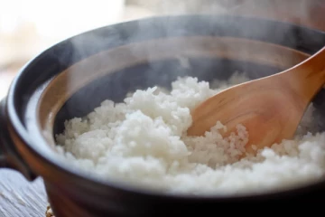 விஷமாகும் அரிசி சாதம்… இனி சுட வைத்து சாப்பிடாதீர்கள்! எச்சரிக்கை