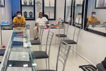 இலங்கையில்  வெறிச்சோடிய நகைக்கடைகள்!