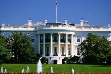 அமெரிக்கா வெள்ளை மாளிகையில் கண்டுப்பிடிக்கப்பட்ட மர்ம பொருள்!