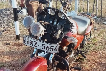 உந்துருளி வேகக்கட்டுப்பாட்டை இழந்ததால் ஒருவர் படுகாயம்; கிளிநொச்சியில் சம்பவம்