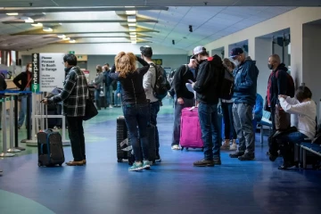 கனடா செல்ல காத்திருக்கும் இலங்கையர்களுக்கு அதிர்ச்சி தகவல்