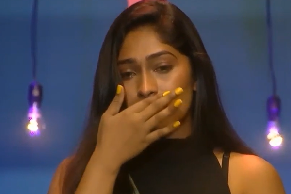 கதறி அழ வைத்த சுருதி! எங்க அப்பாவுக்கும் என் அம்மாவோட அப்பாவுக்கும் ஒரே வயசு! யாருமே ஹெல்ப் பண்ணல | Bigg Boss 5 Today Show