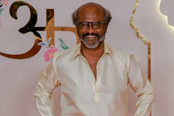 சூப்பர்ஸ்டார் 50: ரஜினிகாந்துக்காக பெயரை மாற்றிக்கொண்டே முன்னணி நாளிதழ்.. இதுதான் மாஸ் | Leading News Paper Changed Name For Rajinikanth 50 சூப்பர்ஸ்டார் 50: ரஜினிகாந்துக்காக பெயரை மாற்றிக்கொண்டே முன்னணி நாளிதழ்.. இதுதான் மாஸ் | Leading News Paper Changed Name For Rajinikanth 50