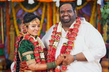 தங்கத்திலான கட்டிலா! தனது மனைவி மகாலட்சுமிகாக ரவீந்திரன் அளித்த அடம்பர பரிசுகள்