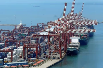 300 பொருட்களின் இறக்குமதிக்கு தடை விதித்த அரசாங்கம்!  ஐக்கிய தேசிய வர்த்தகக் கூட்டமைப்பு விசனம்