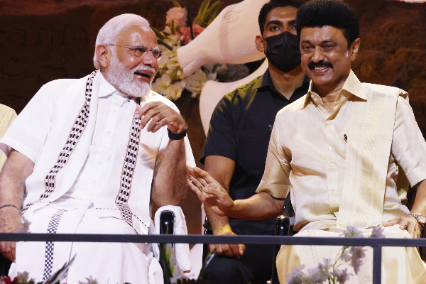 பாஜகவுடன் கூட்டணி அமைக்கிறதா திமுக? செஸ் ஒலிம்பியாட்டில் நடந்த அரசியல் ரகசியம்..! - தமிழ்நாடு