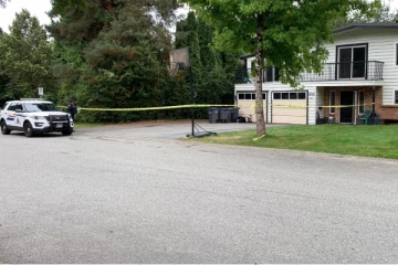 பிரிட்டிஸ் கொலம்பியாவில் பொலிஸாரின் துப்பாக்கிச் சூட்டில் பெண் பலி