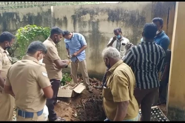 ரூ.4 லட்சம் மதிப்பிலான மதுபானங்களை அழித்த போலீசார்...!