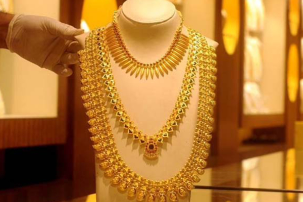 Today Gold Rate: தொடர்ந்து 3வது நாளாக தங்கம்விலை உயர்வு... அதிர்ச்சியில் நகை பிரியர்கள் | Gold Rate January 07 2026 India And Srilanka