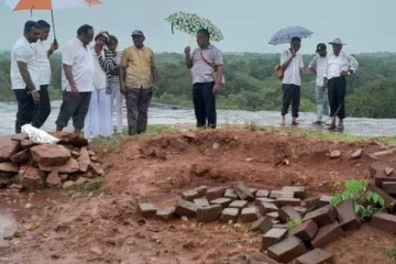 வெடுக்குநாறிமலை விவகாரம்: நீதிமன்றத்தை நாடுகிறார் சரத் வீரசேகர