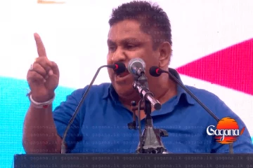 "ආනන්ද හිටිය පොලිසියකුත් නැහැ, වටගල කතා කරපු නඩුවකුත් නැහැ" - චාමර ආණ්ඩුවේ දෙහි කපයි