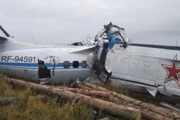 புறப்பட்ட சில நொடிகளில் தரையில் விழுந்து நொறுங்கிய விமானம்.. பலி எண்ணிக்கை 16 ஆக இருக்கும் என அச்சம்