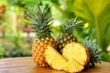 நீரிழிவு நோயாளிகள் அன்னாசி பழம் சாப்பிடலாமா? ஆபத்தை தெரிஞ்சிக்கோங்க