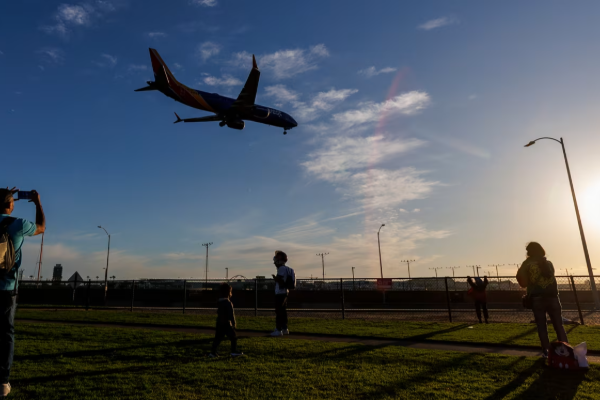 கனடிய விமான சேவை நிறுவனங்களின் தீா்மானம் | Airlines Are Retreating From The Us கனடிய விமான சேவை நிறுவனங்களின் தீா்மானம் | Airlines Are Retreating From The Us