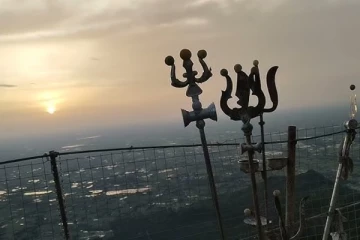 பர்வதமலை சிவன் கோவிலும் பௌர்ணமி மலையேற்றமும்