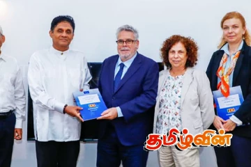 எதிர்க்கட்சி தலைவரிடம் கையளிக்கப்பட்ட தேர்தல் கண்காணிப்பு அறிக்கை