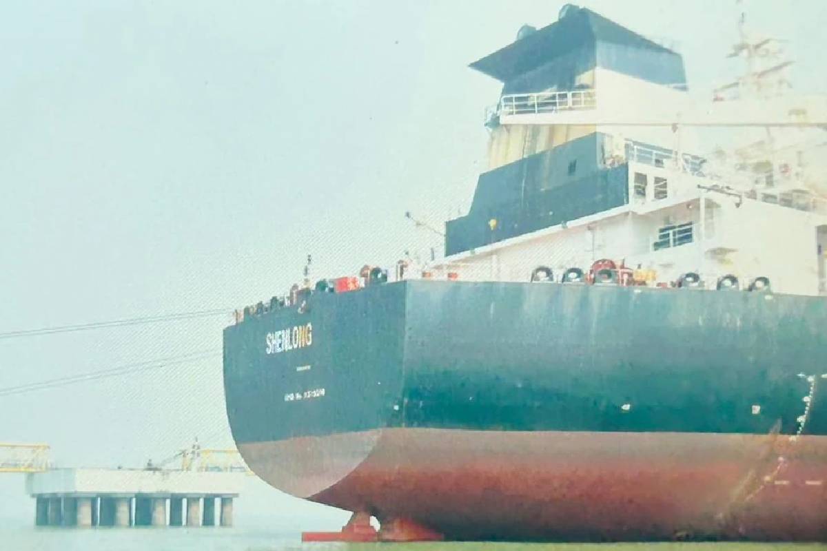 ஹார்மோஸ் நீரிணை வழியே இந்தியாவிற்கு வந்த கப்பல் - மறுக்கும் ஈரான் | Iran Deny India Ship To Pass Via Strait Of Harmouz