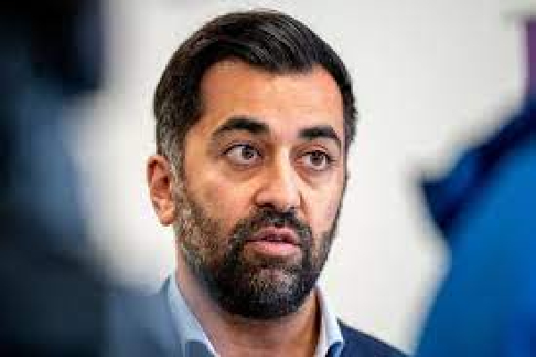 இந்த உலகம் தன் மவுனத்தைக் கலைக்க இன்னும் எத்தனை குழந்தைகள் பலியாக வேண்டும் : ஹம்ஸா யூசஃப் கேள்வி | Humza Yousaf Desperately Worried About Family Gaza