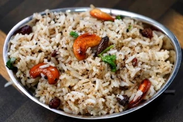 மாதம்பட்டி ரங்கராஜன் ஸ்டைலில் மிளகு தூள் சாதம், நெல்லிக்காய் பச்சடி செய்வது எப்படி?