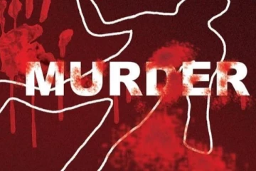 காதல் திருமணம் செய்த சகோதரி -  தலையை துண்டித்து செல்பி எடுத்த தாய், மகன்