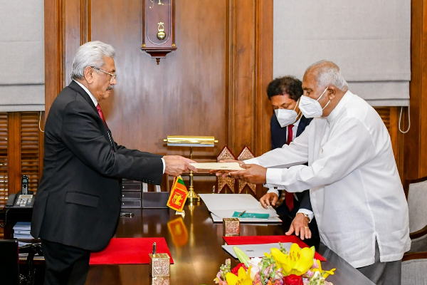 அமைச்சரவையில் ஏற்பட்டுள்ள மற்றுமொரு அதிரடி மாற்றம்! இருவருக்கு புதிய பதவி | Sri Lanka Ministers Removal Posting Gotabaya