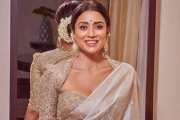 புடவையின் அழகில் மயக்கும் நடிகை ஸ்ரேயா சரணின் சூப்பர் க்ளிக்ஸ்