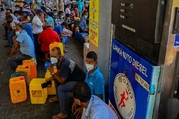 சீனர்களின் நடமாட்டத்தைக் குறைத்து இந்திய முதலீட்டாளர்களைப் பயன்படுத்த வேண்டும் - கோவிந்தன் கருணாகரம் | Reduce The Movement Chinese Use Indian Investors சீனர்களின் நடமாட்டத்தைக் குறைத்து இந்திய முதலீட்டாளர்களைப் பயன்படுத்த வேண்டும் - கோவிந்தன் கருணாகரம் | Reduce The Movement Chinese Use Indian Investors