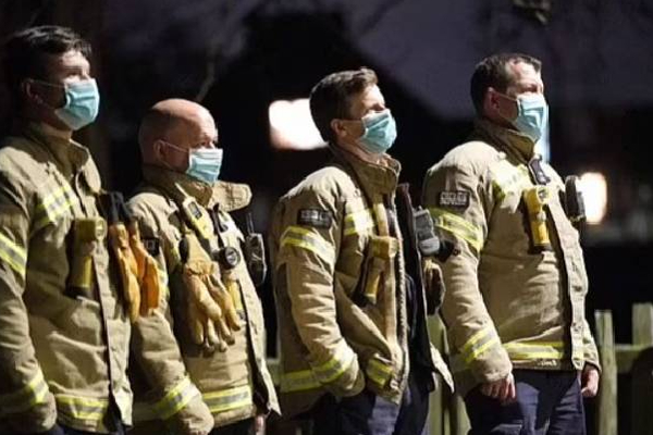 அப்பா ‘I Love You’ இப்போதும் காதுகளில் ஒலிக்கிறது: இரட்டை குழந்தைகளின் தந்தை உருக்கம் | London Fire Accident Twin Child Death