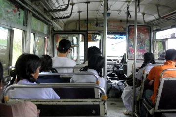 இலங்கையில் அமுலிலுள்ள சட்டத்தை நீக்க நடவடிக்கை - குறைக்கப்படும் பஸ் கட்டணம்