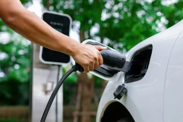 විදුලි වාහන හිමියන්ට ජනපතිගෙන් විශේෂ නිවේදනයක්