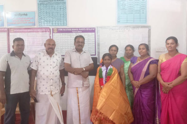 மட்டு நாவற்காடு நாமகள் கனிஷ்ட வித்தியாலய மாணவர்கள் 7 பேர் | 5 Scholarship Exam Namagal Kanishta Vidyalaya