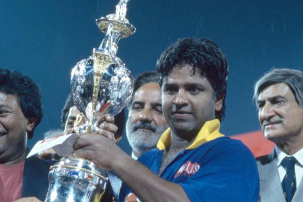 இலங்கை கிரிக்கெட் அணியின் முன்னாள் கேப்டனை கைது செய்ய உள்ள அரசு - பின்னணி என்ன? | Arjuna Ranatunga To Arrest In Oil Corruption இலங்கை கிரிக்கெட் அணியின் முன்னாள் கேப்டனை கைது செய்ய உள்ள அரசு - பின்னணி என்ன? | Arjuna Ranatunga To Arrest In Oil Corruption