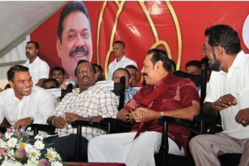 "..ශ්රී ලංකා පොදුජන පෙරමුණ දිනවන්න නාවලපිටිය ජනතාව යුතුකම ඉටුකරමින් සිටිනවා.." මහින්ද කවුරුත් පුදුම කරමින් කිවුව කතාව..(VIDEO/PHOTOS)