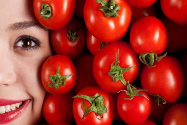 முகத்தை பளபளக்க வைக்க தக்காளி போதும் - இப்படி போடுங்க | Increase The Face Glow Tomato Face Pack