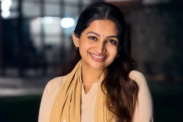 அழகே அழகு சீரியல் நடிகை நக்ஷத்திராவின் அழகிய போட்டோஸ்...