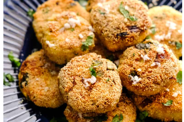 சிக்கன் நூடுல்ஸ் கட்லெட் சாப்பிட்டுள்ளீர்களா? இனி செய்து சாப்பிடுங்க...அருமையான ரெசிபி | Chicken Noodles Cutlets