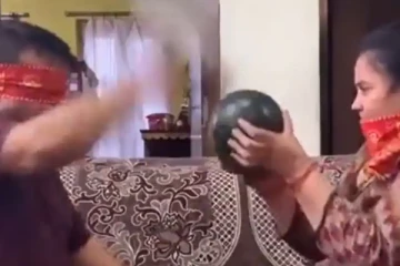 தர்பூசணிக்காயால் தப்பிக்கும் மனைவி! கணவரின் பரிதாப நிலை....இப்படி ஒரு அவலமா?