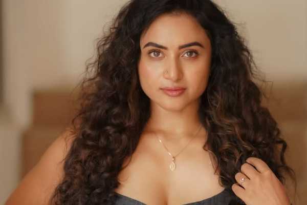 நல்ல வேள நா அத மிதிக்கல!! பிக்பாஸை ஒதுக்கிய சீரியல் நடிகை.. | Actress Janani Ashok Kumar Post Biggboss Avoid