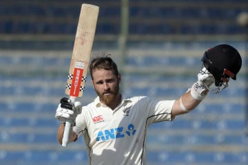 ஜாம்பவானின் சாதனையை அடித்து நொறுக்கிய வில்லியம்சன்!