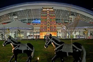 கோயில் வடிவிலே உருவாக்கப்பட்டுள்ள விமான நிலையம்! அசத்தும் தமிழர்கள்