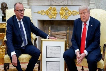 புலம்பெயர்ந்தோரை மோசமாக நடத்தும் ட்ரம்ப் புலம்பெயர்தல் பின்னணி கொண்டவர் என்பது உங்களுக்குத் தெரியுமா?