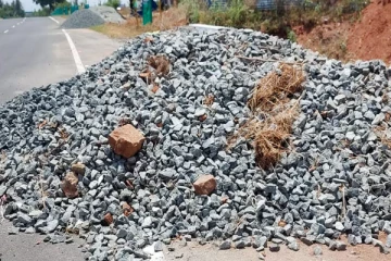 சரளைக் கற்களை ஏற்றிச் சென்றவர் கைது!