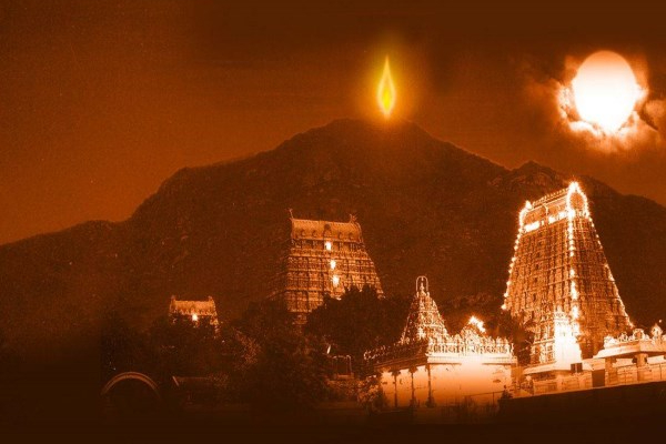 பஞ்சபூத தலங்களில் மிக முக்கியமானதாக கருதப்படும் திருவண்ணாமலை சிவன் கோவில்; பிரம்மாண்டமானது எப்படி! | Thiruvannamalai Shiva Temple 2Nd 10Th Century பஞ்சபூத தலங்களில் மிக முக்கியமானதாக கருதப்படும் திருவண்ணாமலை சிவன் கோவில்; பிரம்மாண்டமானது எப்படி! | Thiruvannamalai Shiva Temple 2Nd 10Th Century