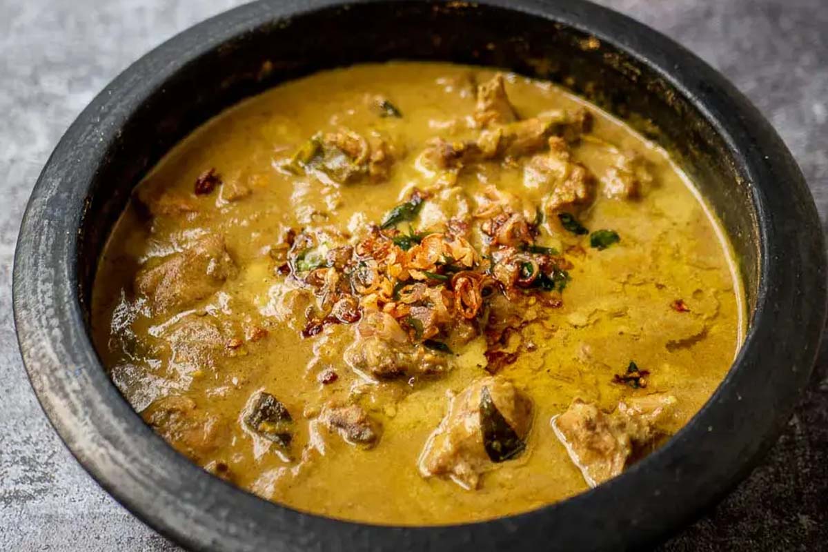 கேரளா ஸ்டைல் சிக்கன் மப்பாஸ்... வெறும் 10 நிமிடம் போதும் | How To Make Kerala Style Chicken Mappas